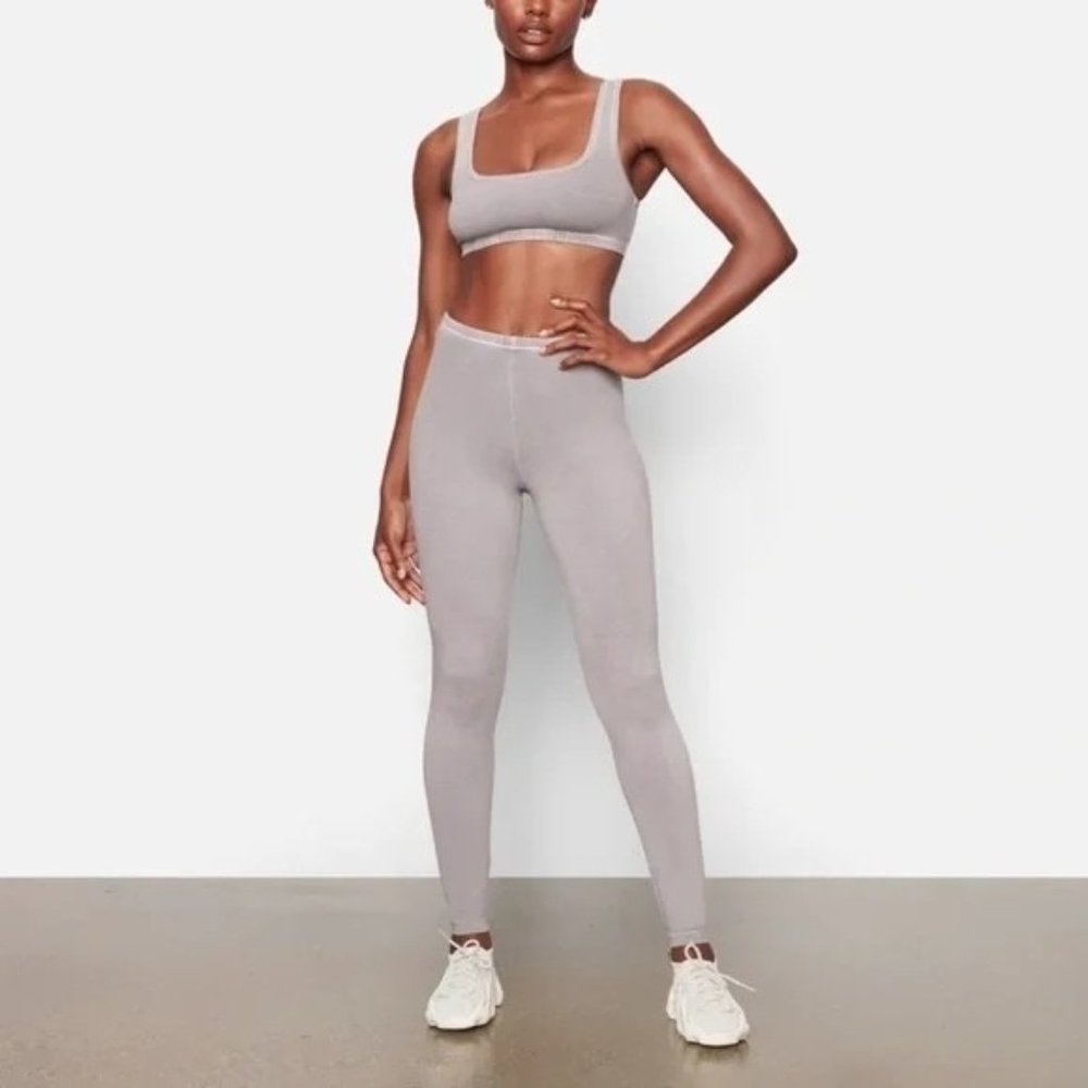 NWT Skims Gray Outdoor Skinny Leggings Size L